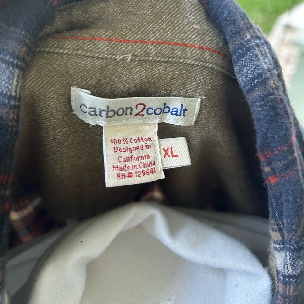 CARBON2COBALT Plaid flannel Button-Up Shirt - Picture 6 of 6